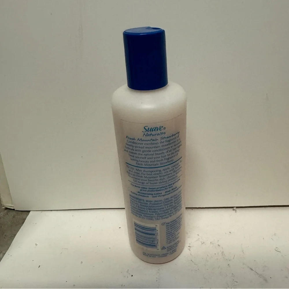 Suave Naturals Conditioner Fresh Mountain Strawberry 15 OZ